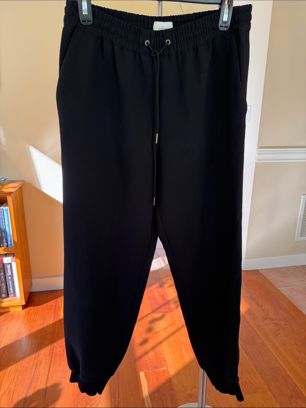 Wilfred Black Elastic Waist Crepe Joggers